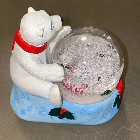 COCA Cola Snow Globe 2003 Hardees Collectable Holiday Gift Fast Shipping - Picture 4 of 10